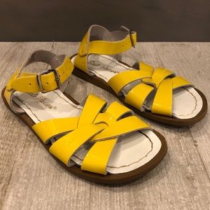 Salt Water Girl’s Sandals Size:12 Yellow